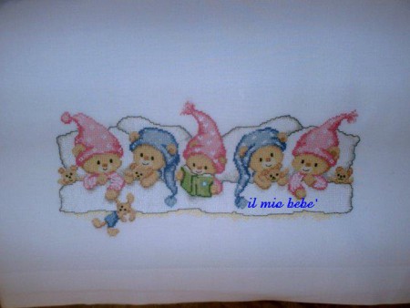 mod.22 x culla-carrozzina 40,00€ / x lettino 50,00€ / federa ricamata 3,00€